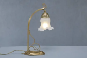 Art nouveau table lamp 78