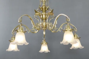 Zig-zag 5 armed chandelier 372