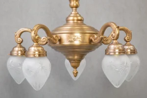 Classical 5 armed chandelier 309