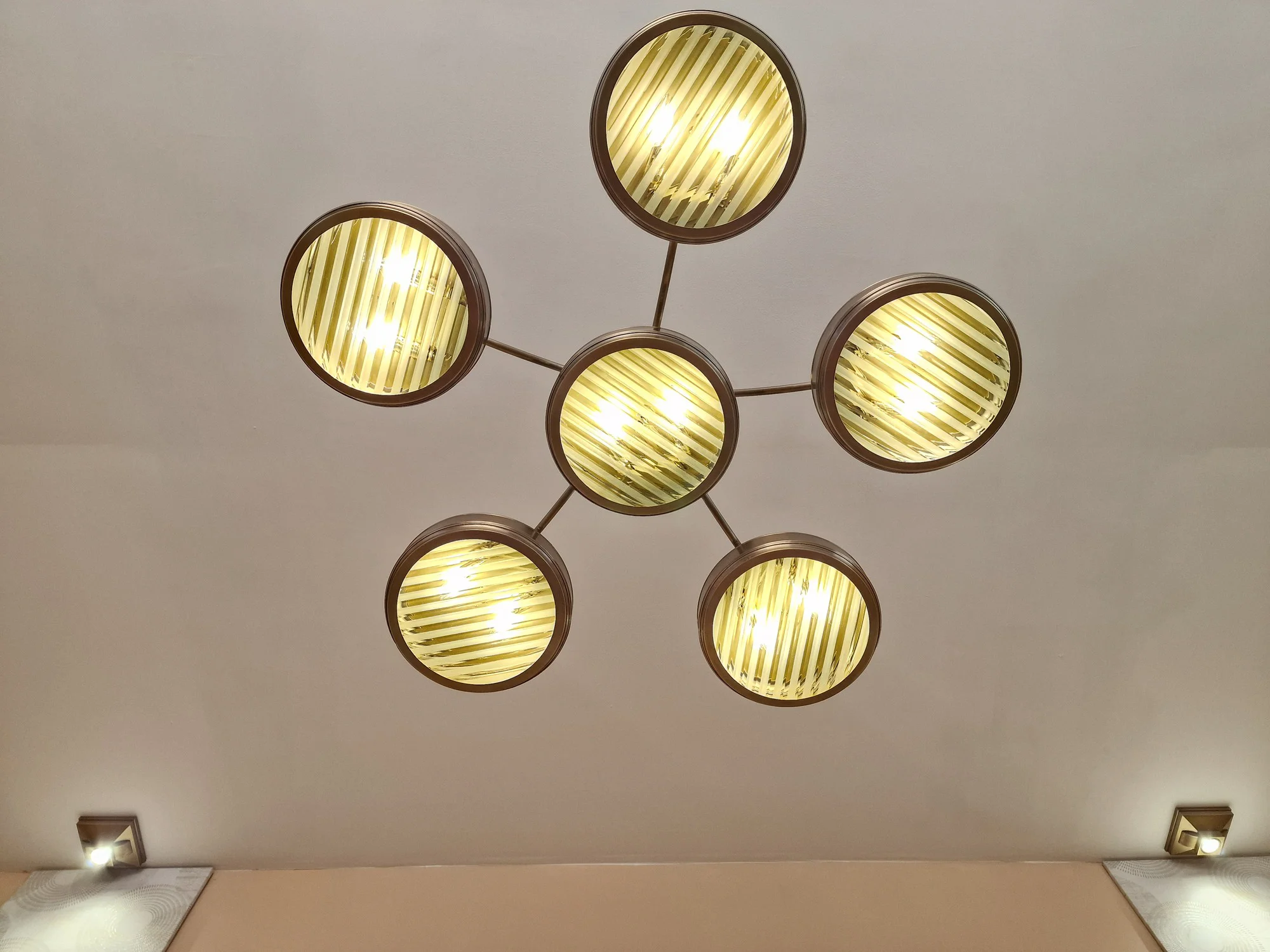 Orbit chandelier - Image 2