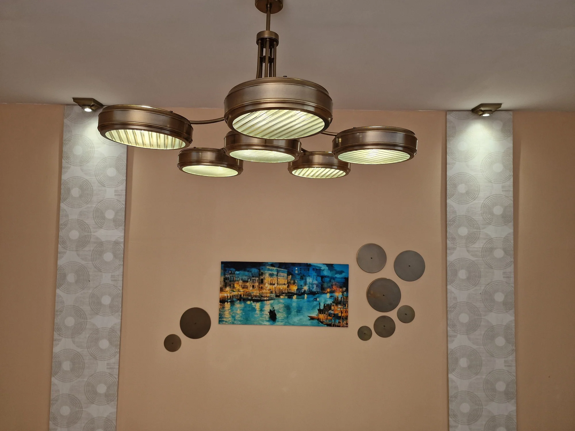 Orbit chandelier - Image 3